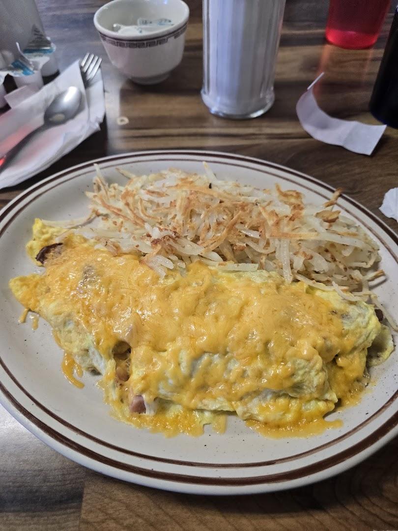 Connie's | Family Restaurant